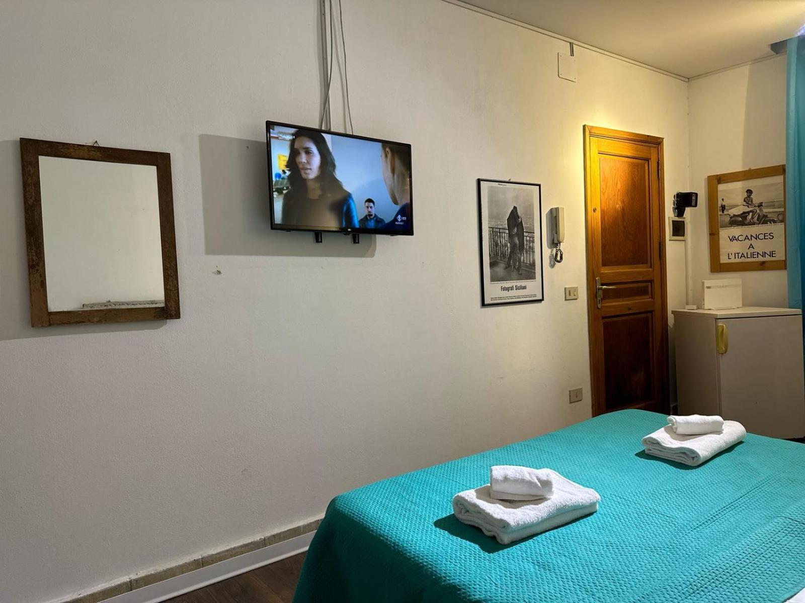 Via Zara Vandrerhjem Palermo Eksteriør bilde